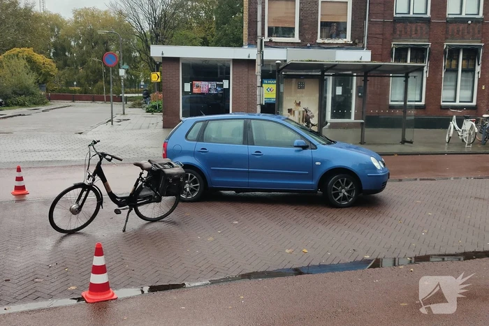 Fietser gewond bij botsing met auto