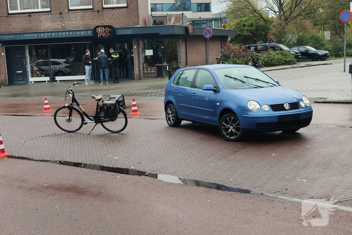 Fietser gewond bij botsing met auto