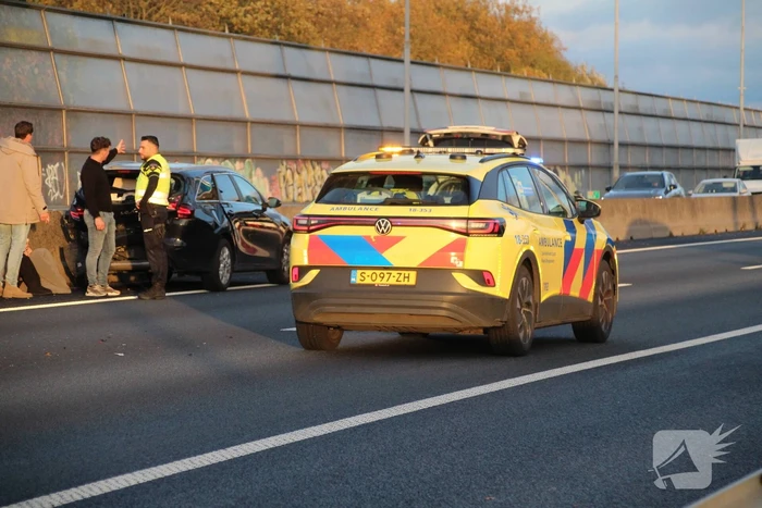 Twee auto's total loss na aanrijding