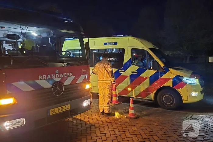 Deur ingetrapt na keukenbrand