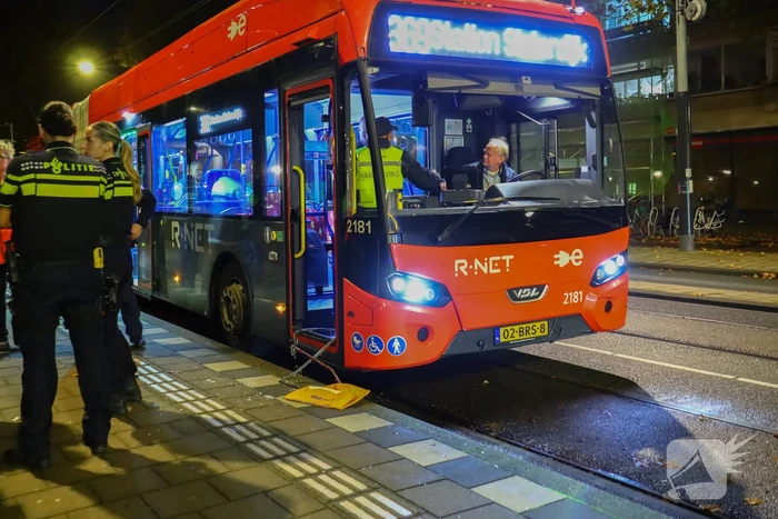 Fietser gewond na aanrijding met stadsbus