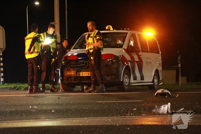 aanrijding tussen auto en scooter leidt tot gewonde