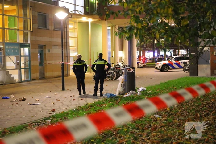Steekpartij leidt tot gewonde en afzetting van de locatie