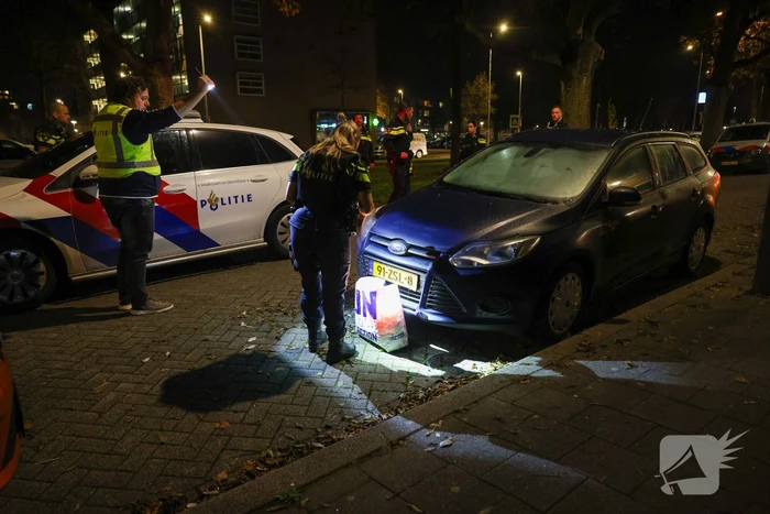Vijf aanhoudingen en vondst van geld na drugsdeal
