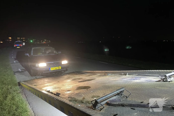Voertuig belandt in sloot