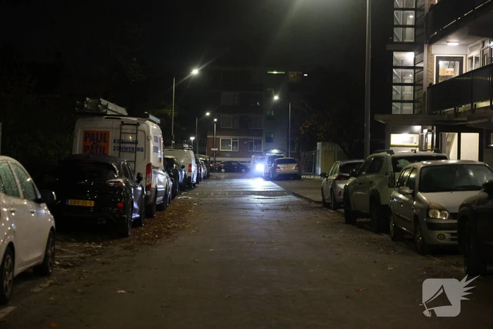 Woningbrand door noodsignaal met oranje rook