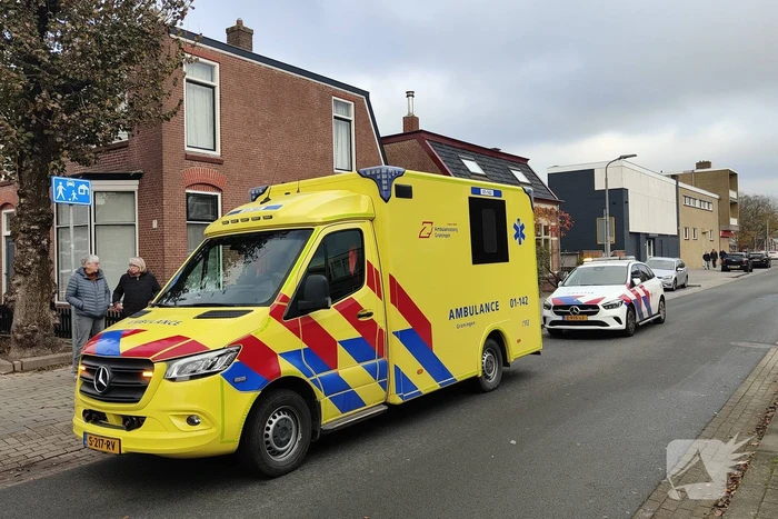 Fietser geschampt door bestelbus