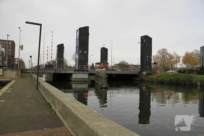 Onderzoek naar schade stadsbrug