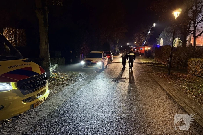 Uitslaande brand verwoest woning