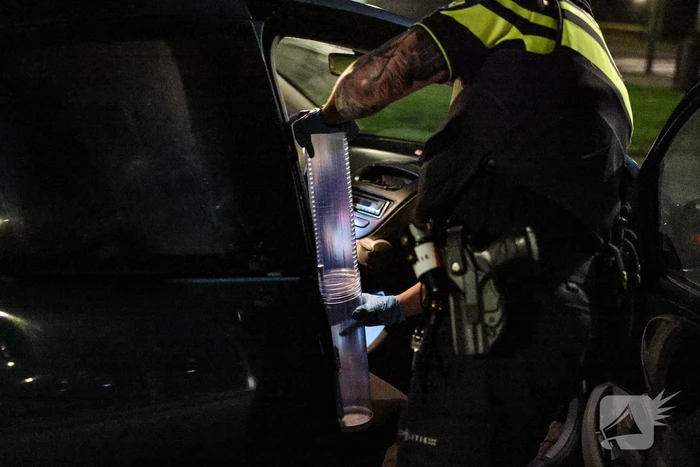 Politie grijpt in bij gewapende vechtpartij