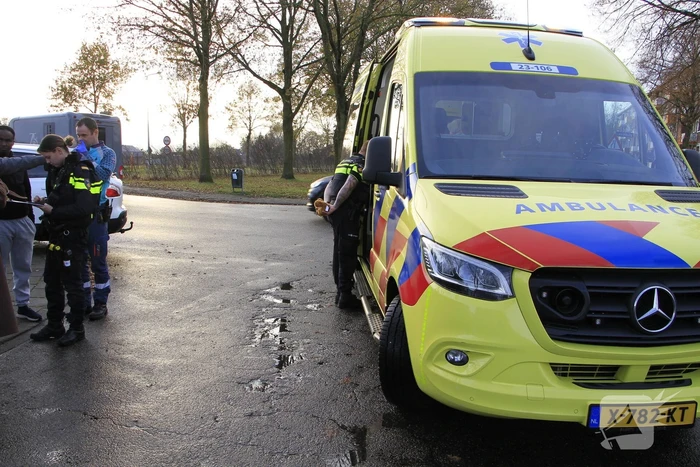 Kindje en bestuurder gewond bij aanrijding