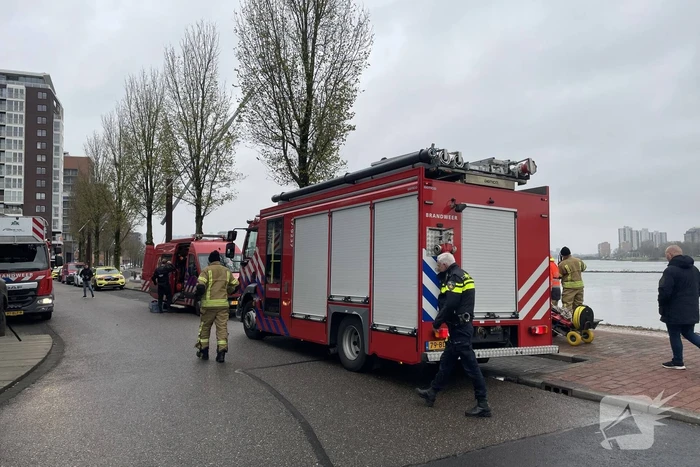 Zoekactie in het water na aantreffen kleding