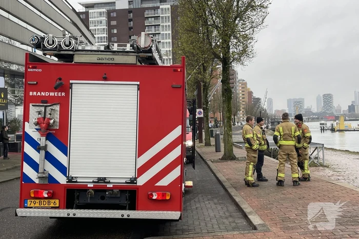 Zoekactie in het water na aantreffen kleding