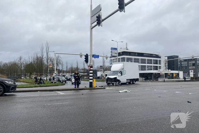Forse schades na botsing op kruising