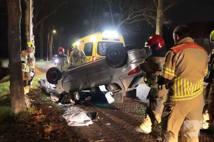 Bestuurder gewond bij eenzijdig ongeval