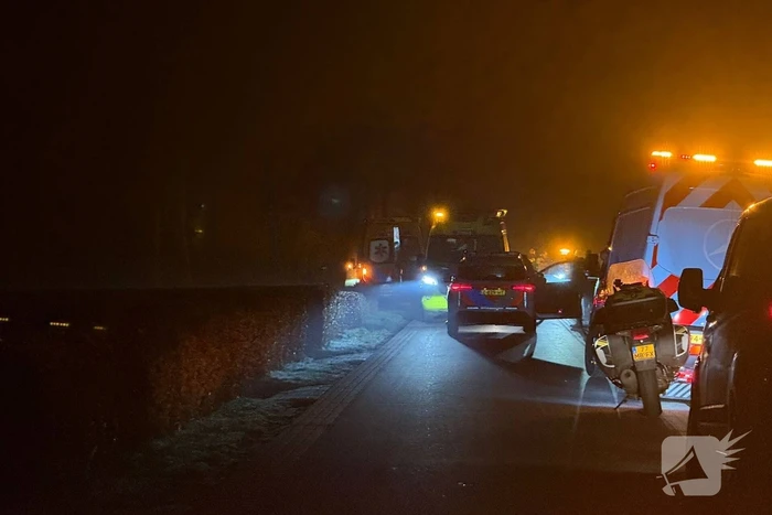 Ambulance en traumahelikopter bij ongeval