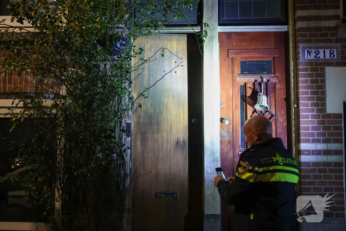 Explosie veroorzaakt schade aan deur