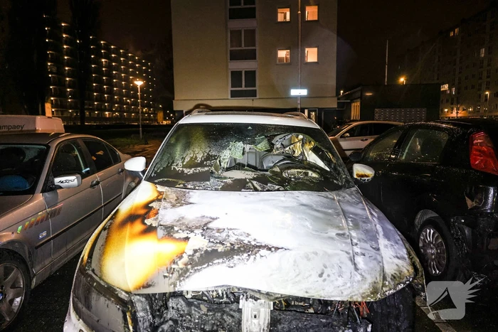 Auto's zwaar beschadigd door brand