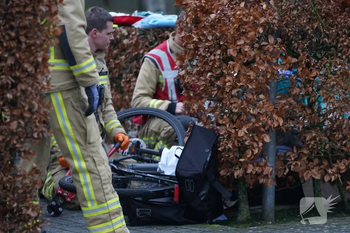 Fietser raakt bekneld bij ongeval