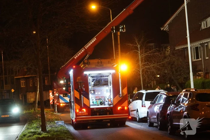 Schoorsteenbrand snel onder controle
