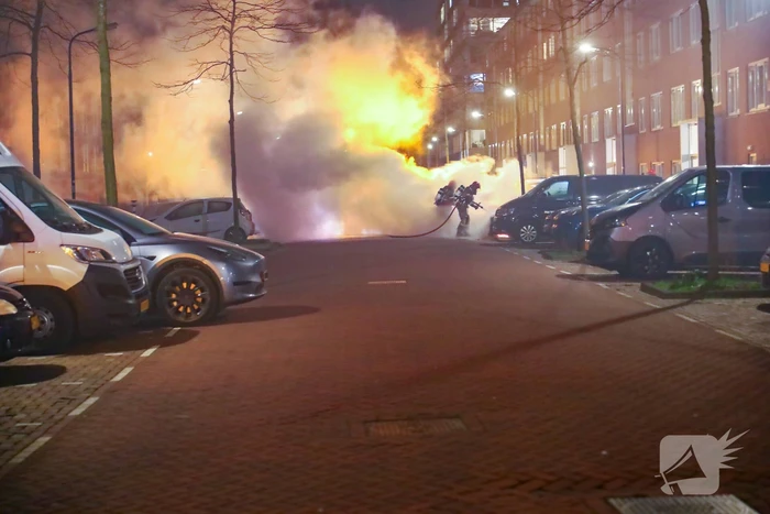Drie auto's verwoest door brand