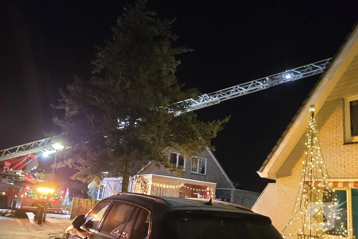 Brandweer ingezet voor schoorsteenbrand