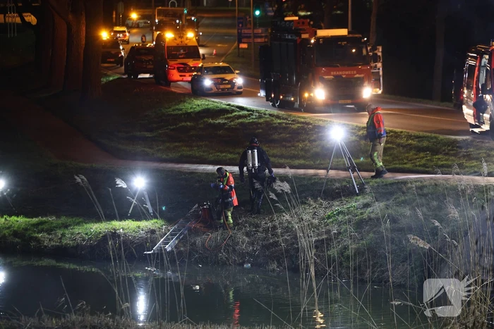 Dodelijk ongeval met auto leidt tot brand