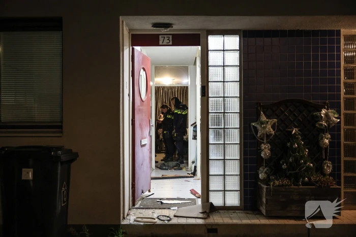 Explosie beschadigt woning tijdens kerstochtend