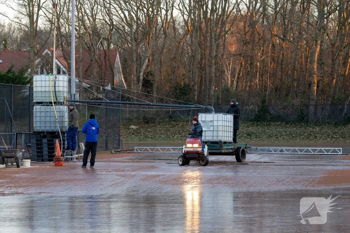 Eerste kerstdag brengt schaatsplezier op natuurijs
