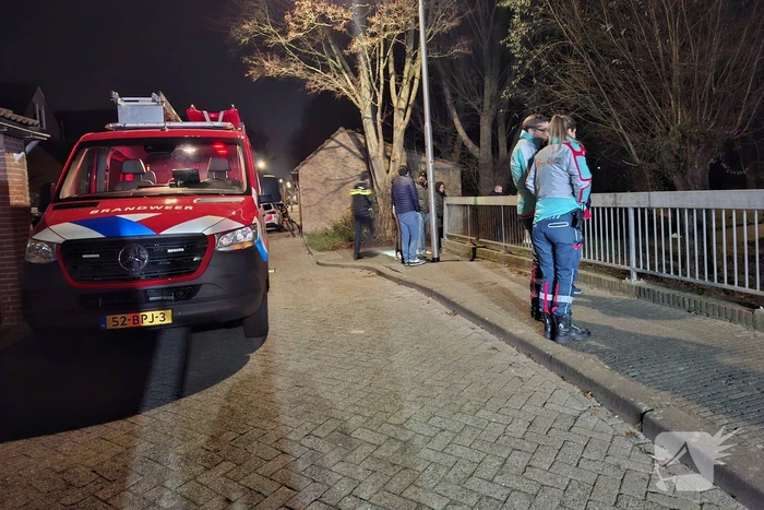 Grote zoekactie in water na aantreffen fiets en wak
