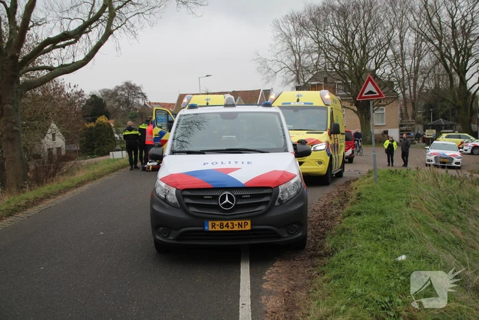 Dode bij ongeval met auto tegen boom