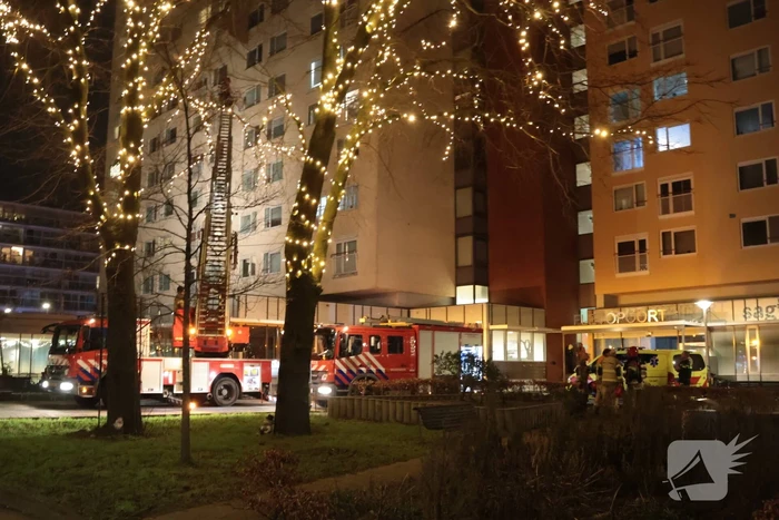 Woningbrand veroorzaakt veel rook in appartement
