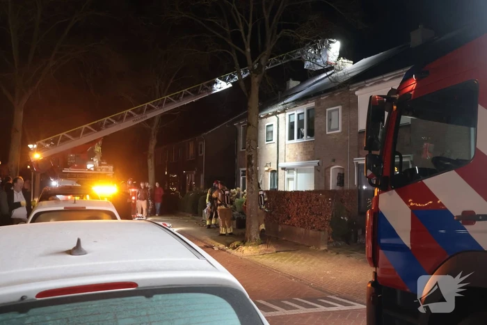Brand in schoorsteen woning vergt snelle brandweeractie