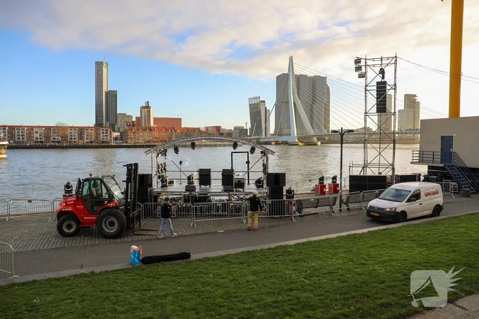 Laatste voorbereidingen voor vuurwerkshow gestart