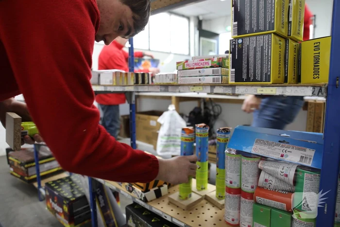 Laatste verkoopdag vuurwerk trekt veel bezoekers