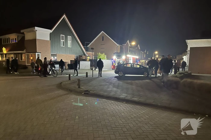 Brand verwoest schutting en vuilcontainers