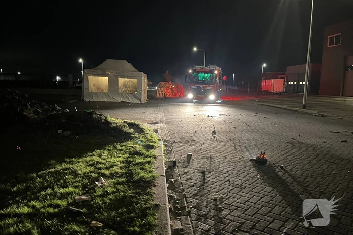 Brandweer reageert op brandmelding en brandstichting