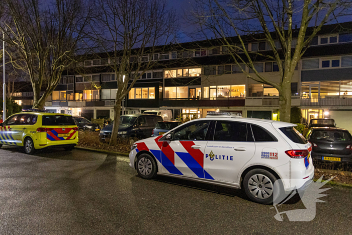 Politie doet onderzoek naar steekpartij en houdt mogelijke verdachte aan