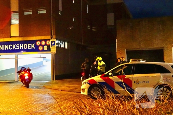 Auto kraker op heterdaad aangehouden