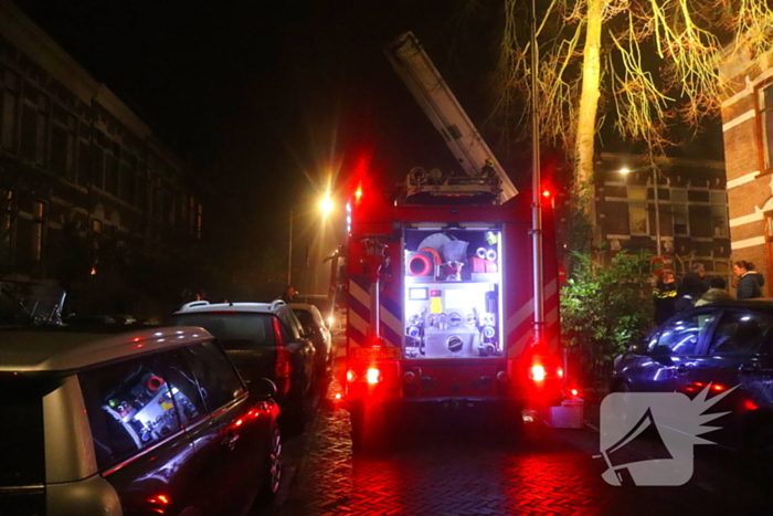 Brandweer ingezet voor een woning brand