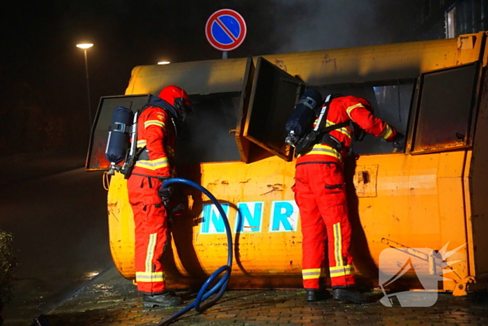 Brand in container snel geblust
