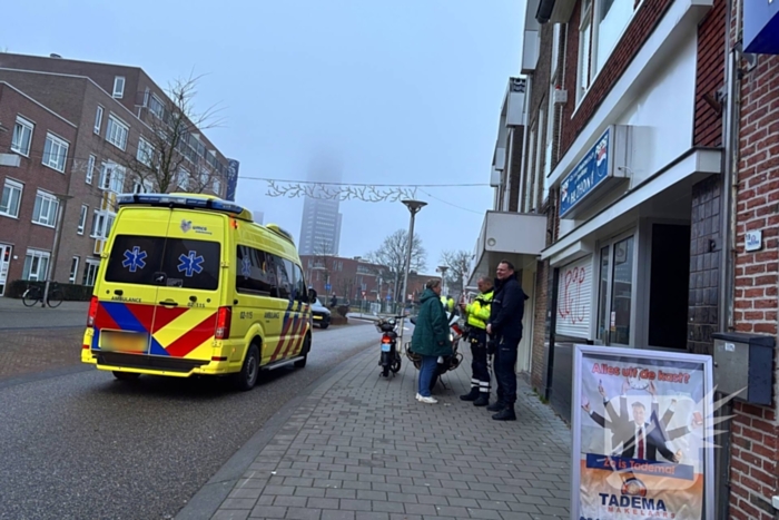 Scooterrijder in botsing met auto