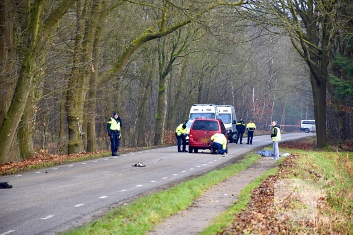 Voetganger (82) overlijdt na ongeval met auto