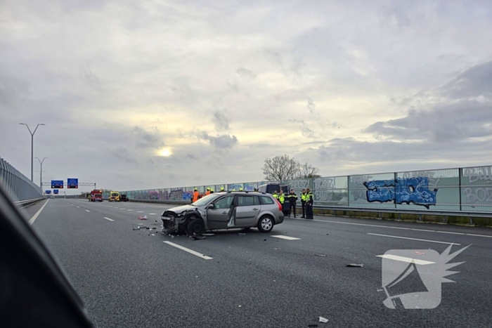 Snelweg afgesloten na ongeval