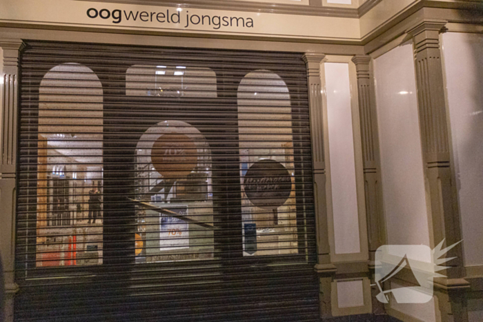 Politie doet onderzoek naar overval op brillenwinkel