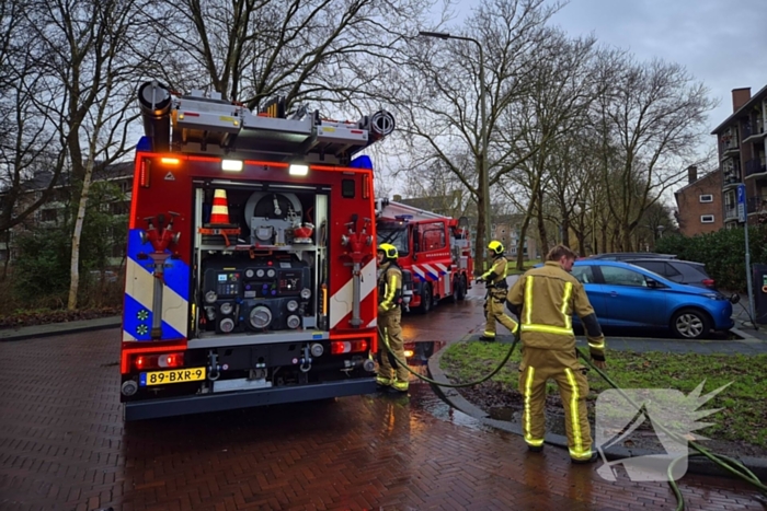 Balkon zwartgeblakerd na brand bij conflict