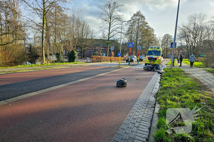 Scooterrijder geschept door automobilist tijdens inhaalactie