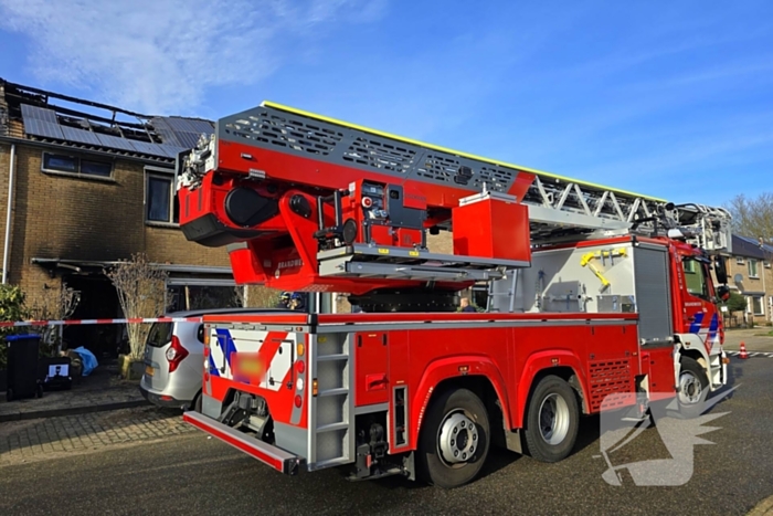 Brandweer assisteert bij forensisch onderzoek naar grote brand