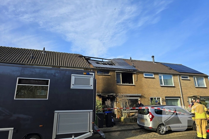 Brandweer assisteert bij forensisch onderzoek naar grote brand