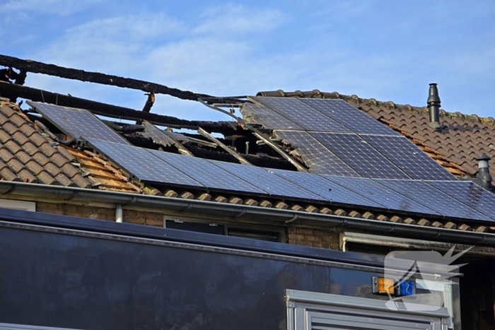 Brandweer assisteert bij forensisch onderzoek naar grote brand